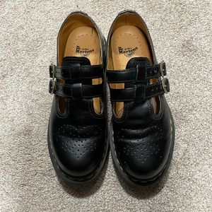 Doc Martens Mary Janes